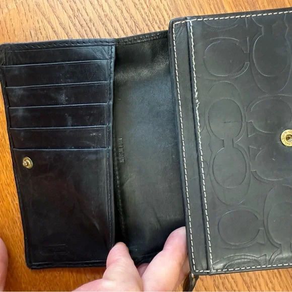Coach Leather Wallet Black BiFold Snap Wallet Very Nicely Nice - Picture 5 of 11